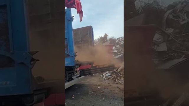 Terex Fuchs Scrap Loading - Mikron Hidrolik смотреть онлайн