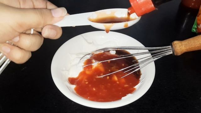 How to make beef burgers at home with our signature sauce I Spice It Up смотреть онлайн