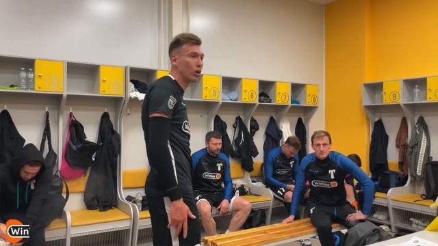 😡КУТУЗ В ЯРОСТИ ОТ ИГРЫ ТИТАНА смотреть онлайн