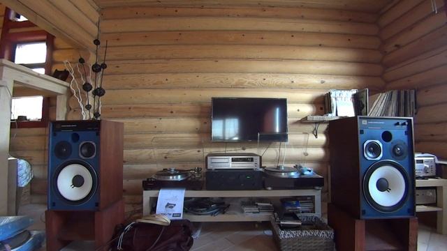 Sansui AU-D707X и Pioneer PL-30Lll смотреть онлайн