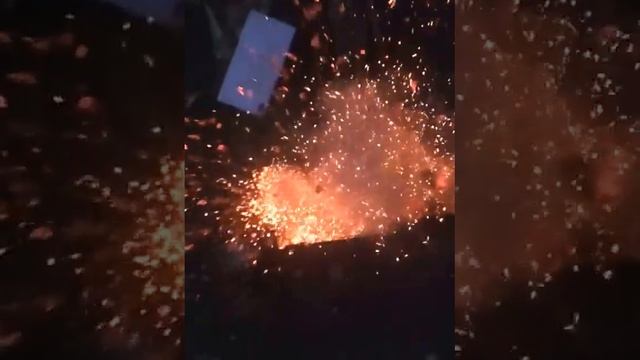 Что будет если положить паласмассовую бутылку в костер! смотреть онлайн