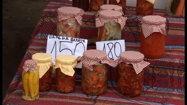 Prodaja zimnice i sezonskog povrća- "Bata i seka" смотреть онлайн