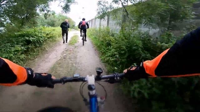 Приключение на велосипедах до Лапоминки (часть первая) смотреть онлайн