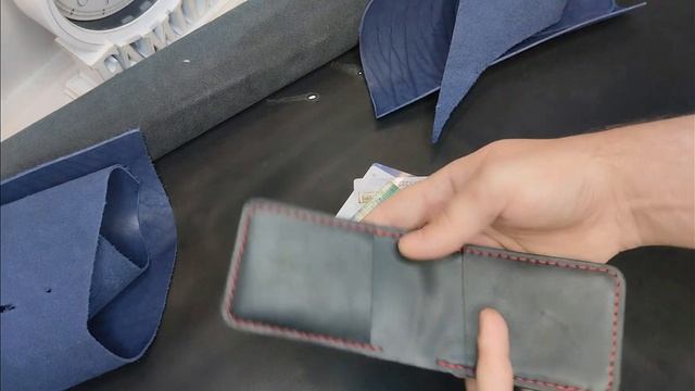 Картхолдер компактный смотреть онлайн