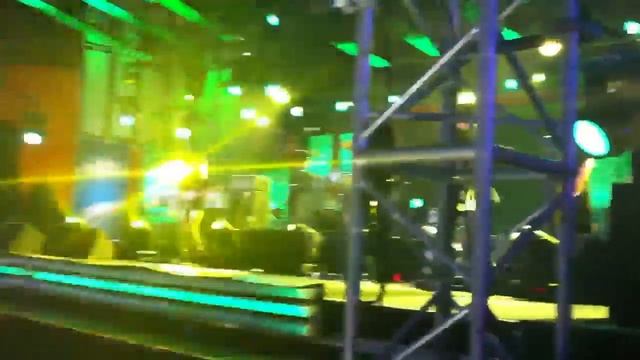 Adam Lambert performing "Cuckoo" from his new album Trespas смотреть онлайн