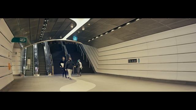 Canon R6 + Sirui 50mm Anamorphic T2.9 1.6x Cinematic Video (4K)