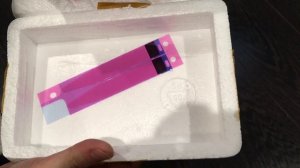 Посылка с AliExpress. Быстрая распаковка - аккумулятор доя iPhone SE 2016.