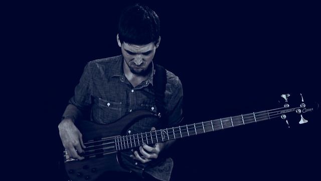 Solo Bass Improvisation: "Affected By Effects" смотреть онлайн