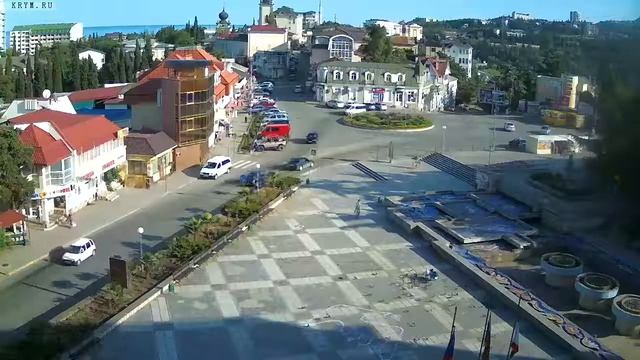 Вебкамера "Площадь Советская". Запись 03.07.2016 18:00:02 смотреть онлайн