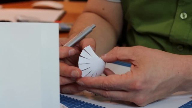 "The Magic Moment" - Peter Dahmen the Amazing Paper Engineer смотреть онлайн