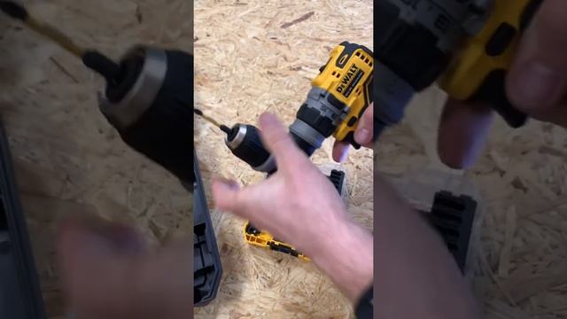 Универсальный шуруповёрт. Shorts 17 смотреть онлайн
