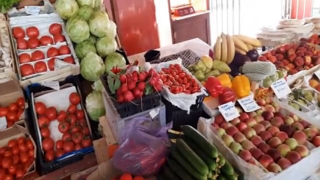 Наружные ряды Крестьянского рынка 20.06.2022 г. Много местной продукции))) смотреть онлайн