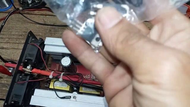 Power Inverter CNSWIPOWER 12v/220v/1500w👉🏽 For Repair🔧