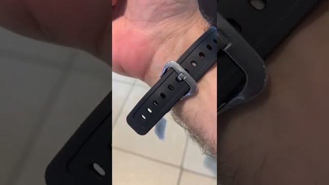 мужские часы CASIO G-SHOCK GA-2100SU-1AER смотреть онлайн