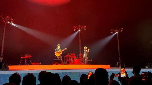U2 (Crowded House) - Don't Dream Its Over - The Sphere, Las Vegas, USA, 9 February 2024 смотреть онлайн