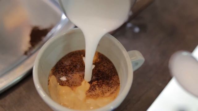 Maison de Tet Decor - Organic Cafe / Coffee Roast House / Art Space - Hanoi, Vietnam смотреть онлайн