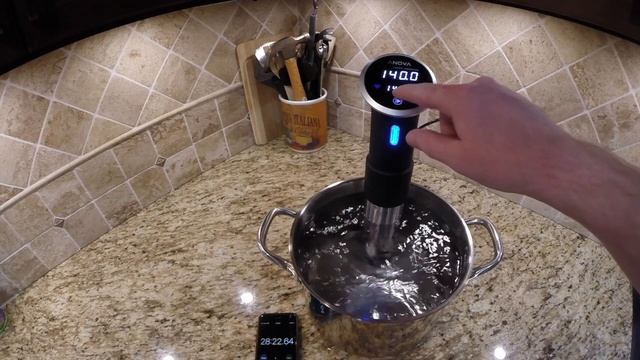 Anova vs Joule Sous Vide Race to 140 смотреть онлайн