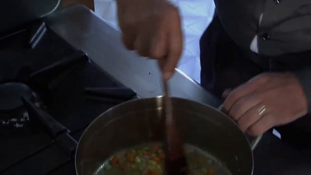 TUBETTI E PATATE смотреть онлайн