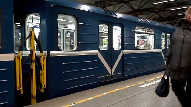 Вагон Боинг с тремя полосками смотреть онлайн