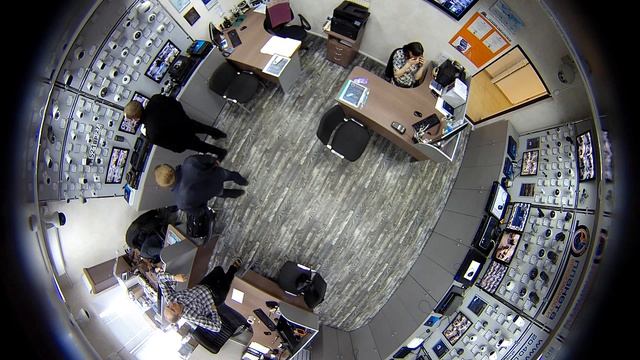 Демо видео с IP камеры HIKVISION DS 2CD2942F смотреть онлайн