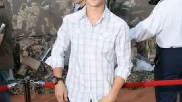 Shelf = JB pictures of david henrie смотреть онлайн