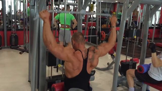 training back with Kostadinov- the german смотреть онлайн