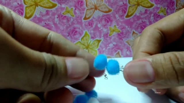 HOW TO MAKE POMPOM BALL EARRINGS #diy #beaded #tutorial смотреть онлайн