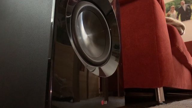 SONY SUBWOOFER 550 WATT VOLUME 50% смотреть онлайн