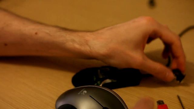 Logitech MX400 Scroll Cleaning/Repair Tutorial смотреть онлайн