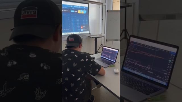 Обучение с нуля онлайн и в офисе в Биткоин школе 🔥 смотреть онлайн