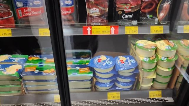ЗАКУПКА ПРОДУКТОВ - Советуюсь с детьми. Что накупили 🤦♂️ Обычный продуктовый в Турции BIM смотреть онлайн