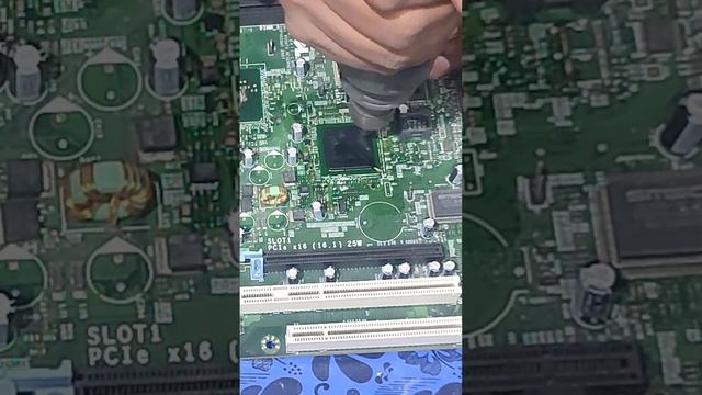Desoldering INTEL CHIP смотреть онлайн