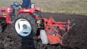 Фрезеровка огорода японским мини трактором.