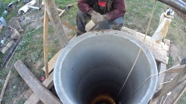 залило водой в колодце что лучше вручную или машиной смотреть онлайн
