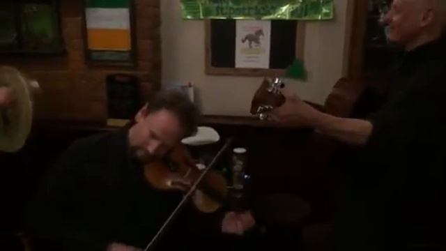 The Chris Heffernan Trio смотреть онлайн