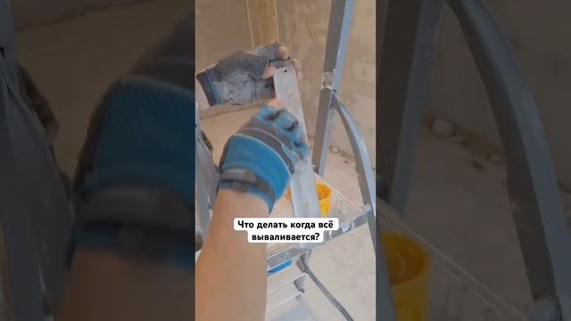 Лайфхак по установке подрозетников в сложных местах смотреть онлайн