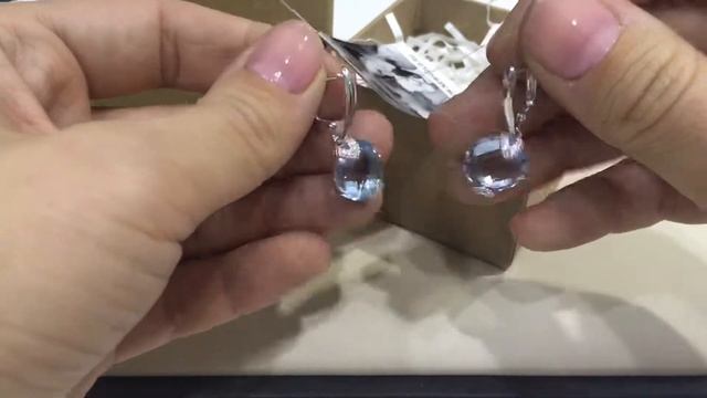 Серьги 1564 из белого золота 585 пробы с топазами sky и фианитами смотреть онлайн