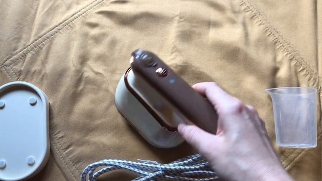 Обзор на Ручной электрический отпариватель 3 в 1 Портативный отпариватель для одежды RAIHOUSE KM-02 смотреть онлайн