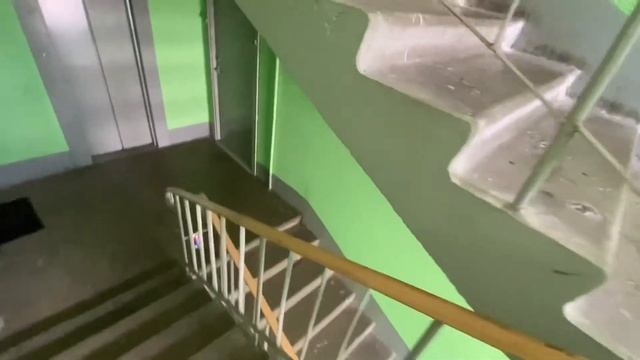 Лифт МЛЗ 1994 г.в. V=0,71 м/с Q=400 кг. смотреть онлайн