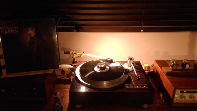 Wayfaring Stranger - Emmylou Harris смотреть онлайн