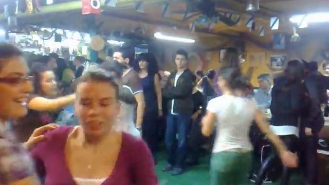 a seneira xa ten futuro e con eles toda baiona.mp4 смотреть онлайн