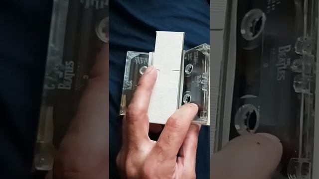Cassette unboxing 🪲The Beatles 🪲Anthology 3 🎸1996. Please like, share and subscribe! смотреть онлайн