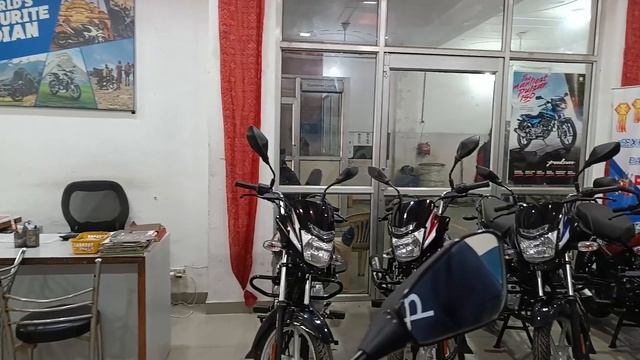 Showroom Review // New Bajaj Pulsar N160 // 2K22 - 2K23 Latest Dual ABS Black Color Model..... смотреть онлайн