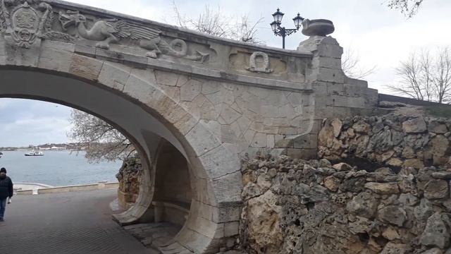 СЕВАСТОПОЛЬ,"РАКУШКА",МОСТИК ВЛЮБЛЁННЫХ,ПРИМОРСКИЙ БУЛЬВАР смотреть онлайн