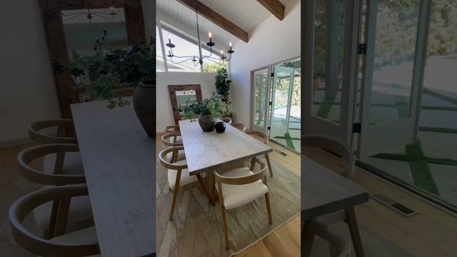Spanish Living ✨ смотреть онлайн