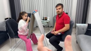 ELİF SİNEM KOMŞU KIZI GICIK PELİNSU EN İYİ ÇİZEN KAZANIR !!