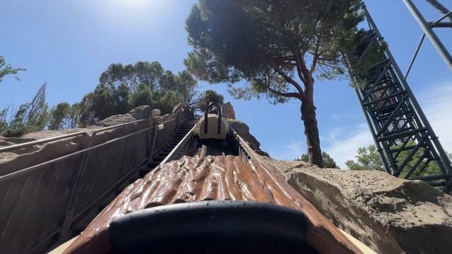 Aserradero Log Flume - Parque de Atracciones de Madrid смотреть онлайн