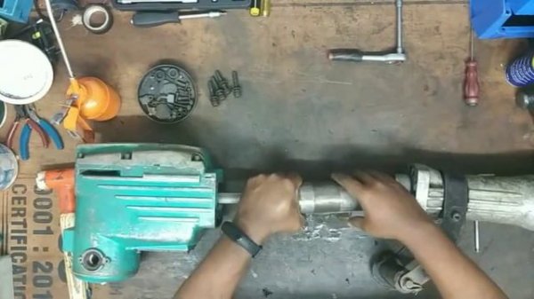 PH65 DEMOLITION HAMMER