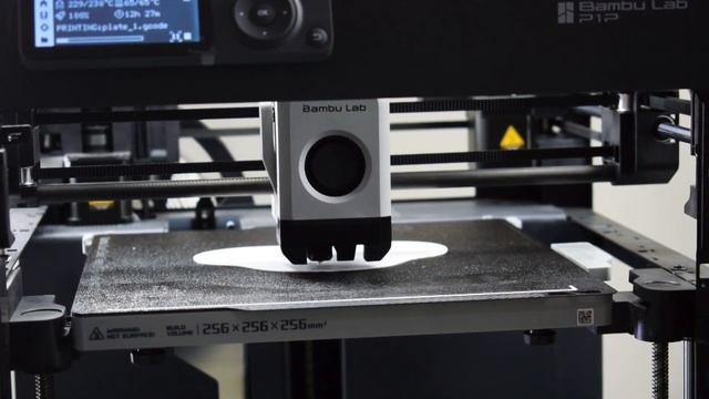 😱Descubre la impresora 3D más rápida del mercado - ¡BAMBULAB X1 CARBON+AMS+P1P en acción! смотреть онлайн