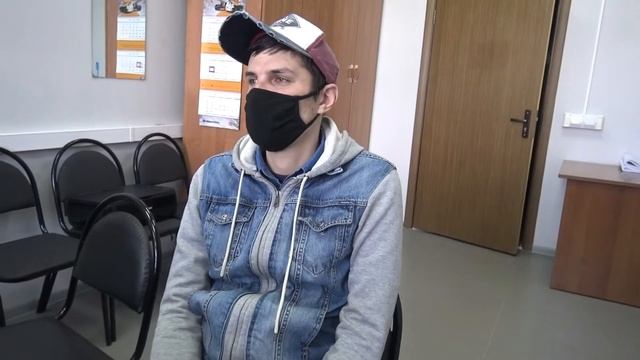 В Иванове полицейские по горячим следам задержали подозреваемого в грабеже смотреть онлайн